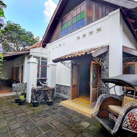 Omah Pitoe Yogya Homestay Джокякарта Екстериор снимка