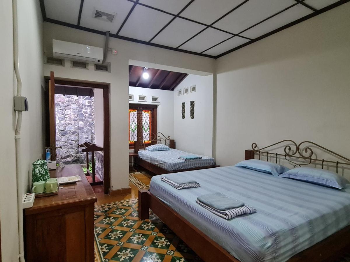 Omah Pitoe Yogya Homestay Джокякарта Екстериор снимка