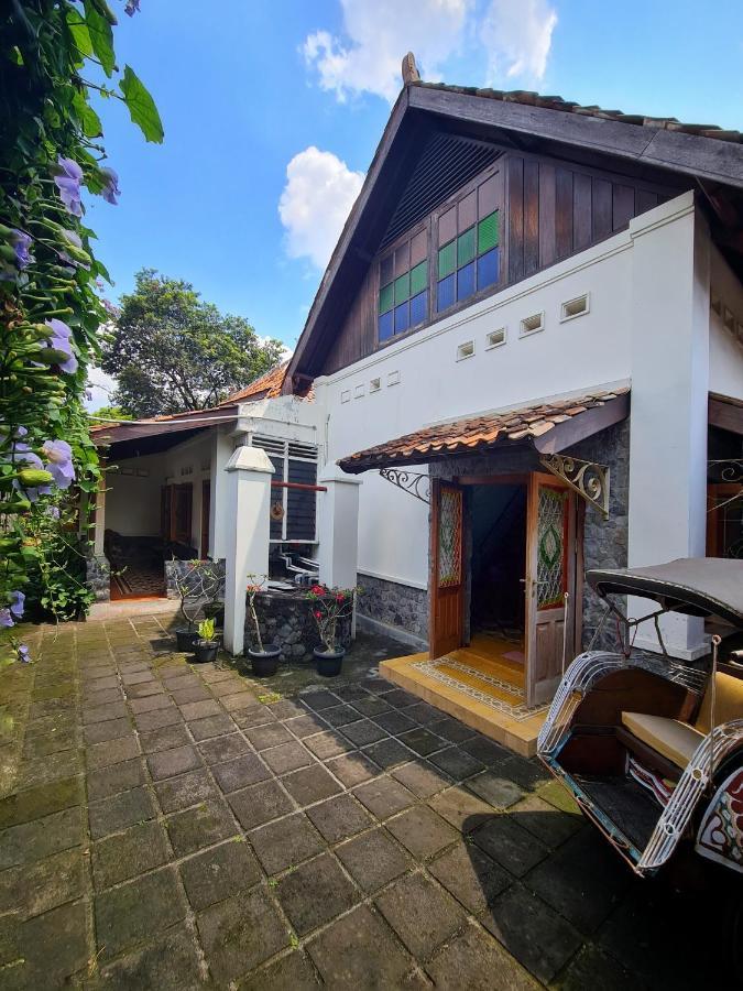 Omah Pitoe Yogya Homestay Джокякарта Екстериор снимка