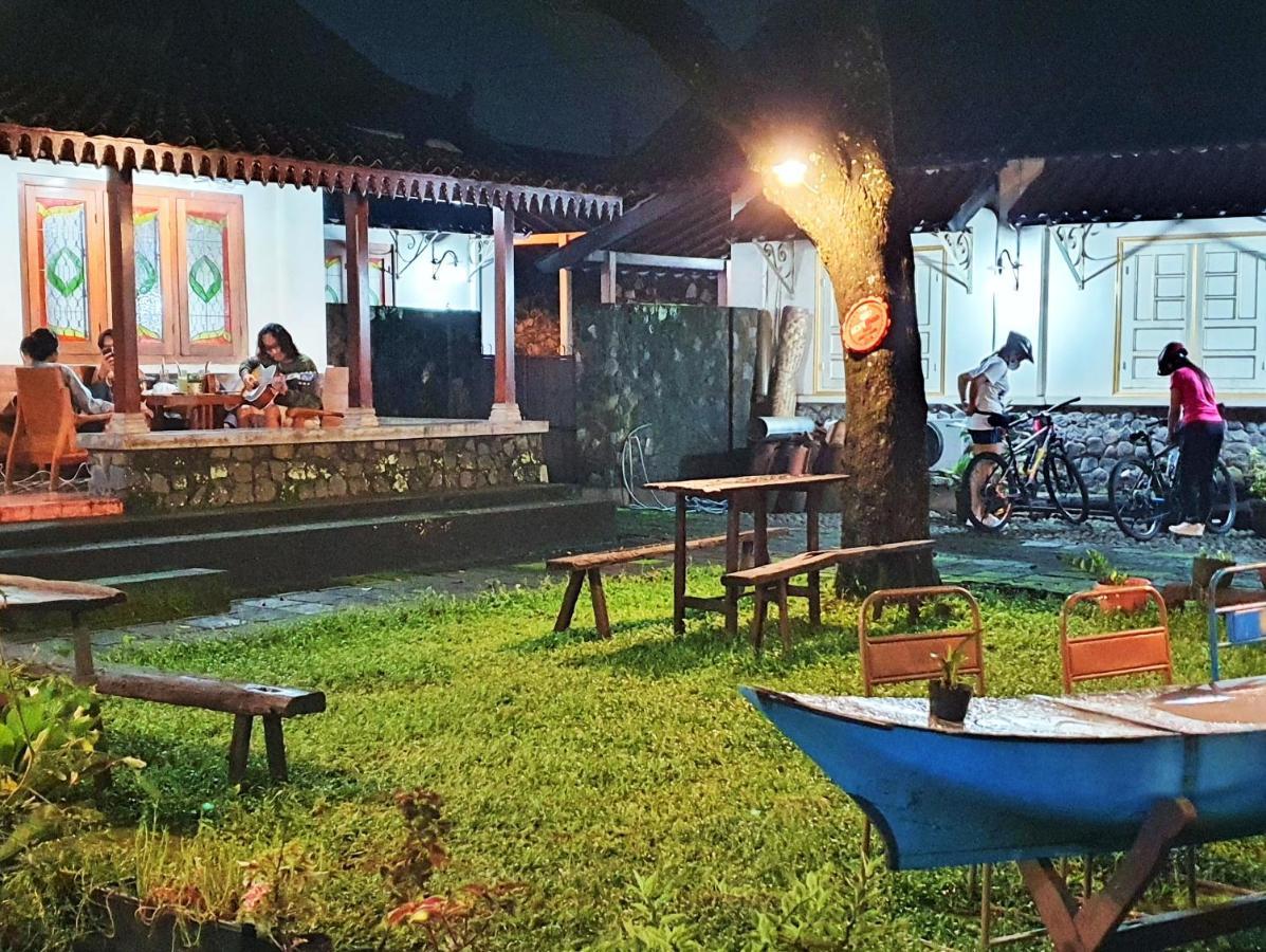 Omah Pitoe Yogya Homestay Джокякарта Екстериор снимка