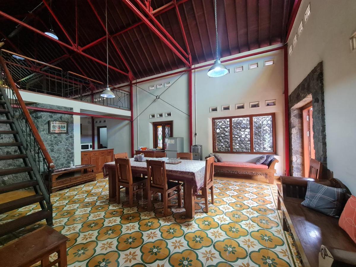 Omah Pitoe Yogya Homestay Джокякарта Екстериор снимка