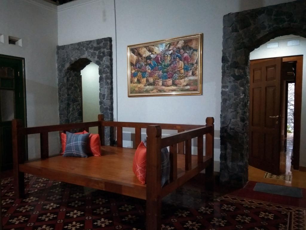Omah Pitoe Yogya Homestay Джокякарта Екстериор снимка