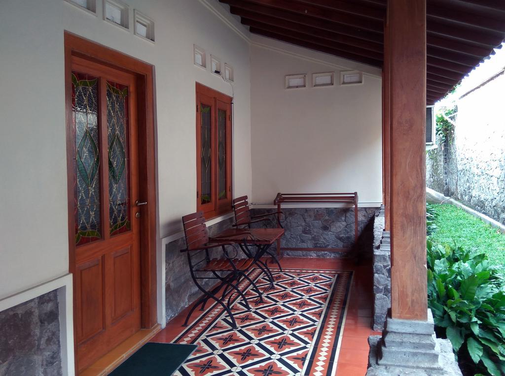 Omah Pitoe Yogya Homestay Джокякарта Екстериор снимка